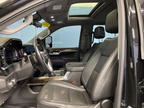 Used 2022 GMC Sierra 1500 Elevation image 9