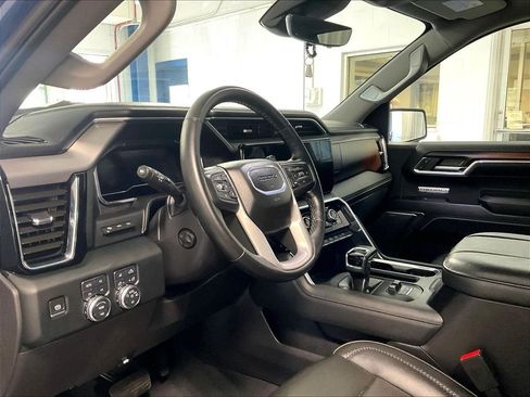 Used 2024 GMC Sierra 1500 Denali w/ Denali Reserve Package AWD/4WD image 8