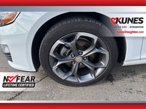 Used 2024 Chevrolet Malibu LT image 16