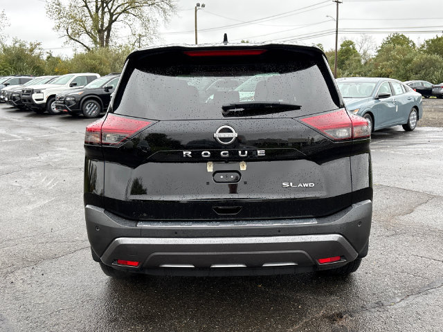 Certified 2023 Nissan Rogue SL w/ SL Premium Package AWD/4WD image 3