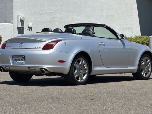 Used 2007 Lexus SC 430 Convertible RWD image 2