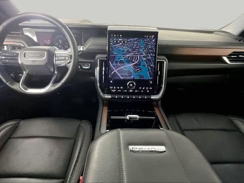 Certified 2025 GMC Yukon Denali AWD/4WD image 15
