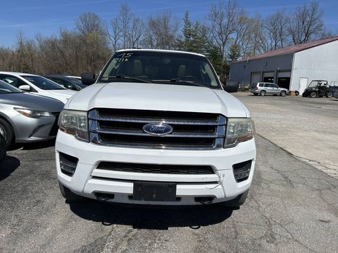 Used 2015 Ford Expedition EL XLT w/ Equipment Group 201A AWD/4WD image 8