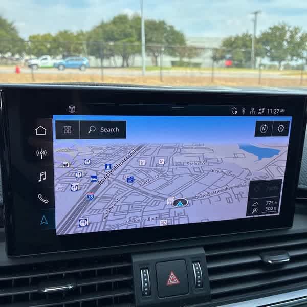 Used 2021 Audi Q5 e Prestige w/ Prestige Package AWD/4WD image 16
