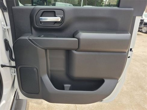 New 2025 Chevrolet Silverado 2500 Custom w/ Custom Value Package image 18