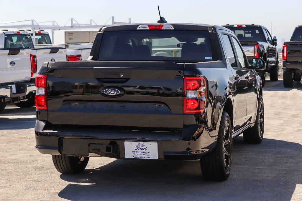 Used 2026 Ford Maverick Lobo AWD/4WD image 2