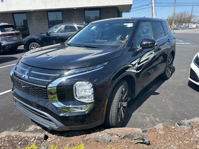 Used 2025 Mitsubishi Outlander SE
