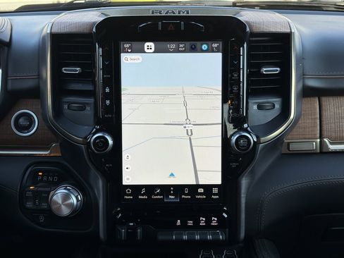 Used 2022 RAM 1500 Limited AWD/4WD image 18