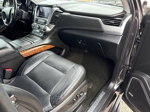 Used 2018 Chevrolet Suburban Premier AWD/4WD image 14