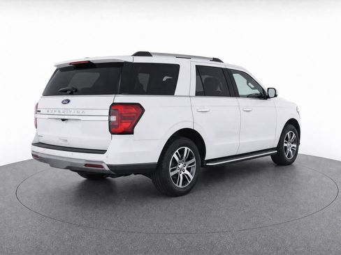 Used 2022 Ford Expedition Limited RWD image 4