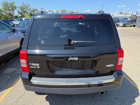 Used 2017 Jeep Patriot High Altitude AWD/4WD image 3