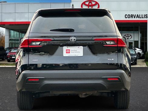 Used 2025 Toyota Grand Highlander AWD image 5