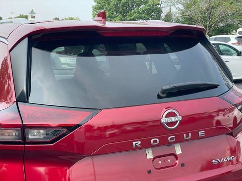 Certified 2024 Nissan Rogue SV w/ SV Premium Package AWD/4WD image 33