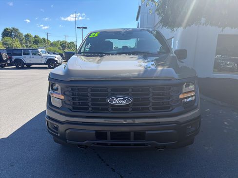 Used 2025 Ford F150 STX w/ Equipment Group 201A FX4 AWD/4WD image 9