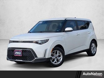 Used 2024 Kia Soul LX w/ Option Group 015