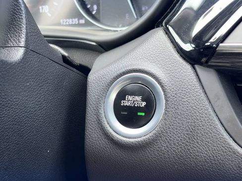 Used 2017 Buick Envision Premium w/ Driver Confidence Package AWD/4WD image 7