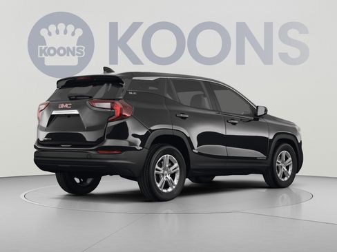 Used 2023 GMC Terrain SLE w/ Driver Convenience Package AWD/4WD image 4