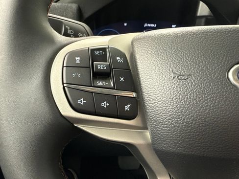 New 2026 Ford Explorer Active RWD image 20