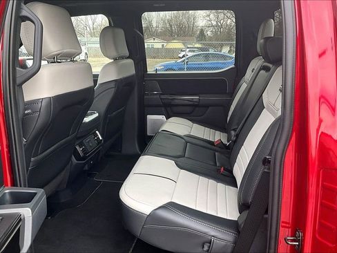 Used 2025 Ford F150 Lightning Platinum image 11