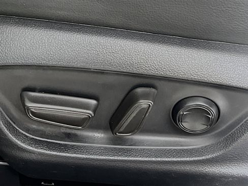 Used 2024 Toyota Camry SE image 16