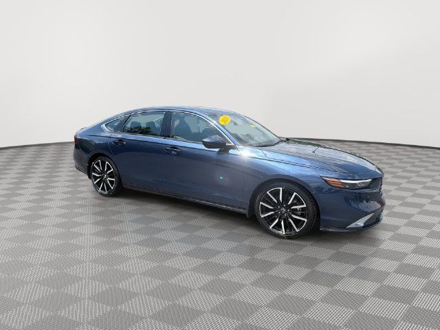 Used 2024 Honda Accord Touring image 13