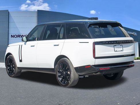 Used 2025 Land Rover Range Rover Long Wheelbase SE AWD/4WD image 6