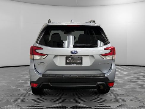Certified 2022 Subaru Forester Premium image 4