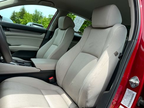 Used 2018 Honda Accord LX image 15