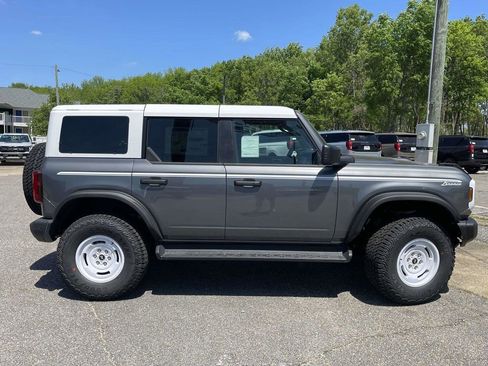 New 2026 Ford Bronco Heritage Edition AWD/4WD image 2
