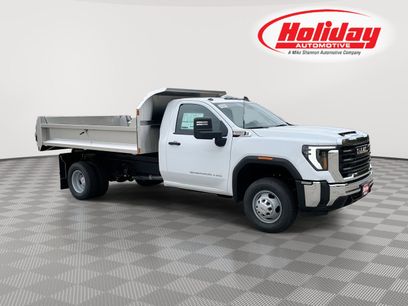 New 2025 GMC Sierra 3500 Pro w/ Convenience Package