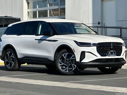 New 2026 Lincoln Nautilus Premier w/ Jet Appearance Package