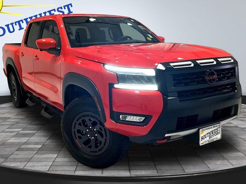 Used 2025 Nissan Frontier PRO-4X w/ Pro Premium Package AWD/4WD image 3