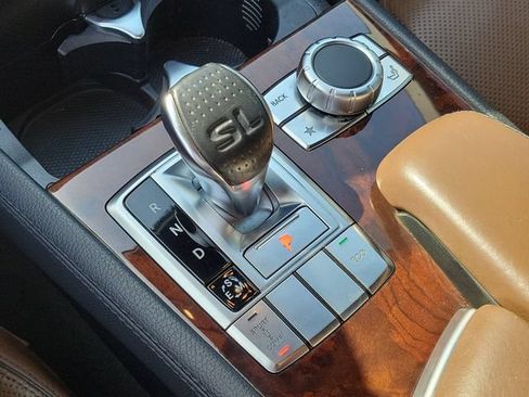 Used 2014 Mercedes-Benz SL 550 image 24