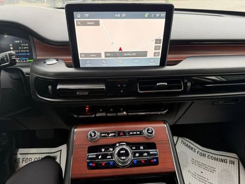 Used 2022 Lincoln Aviator Grand Touring w/ Equipment Group 301A AWD/4WD image 27