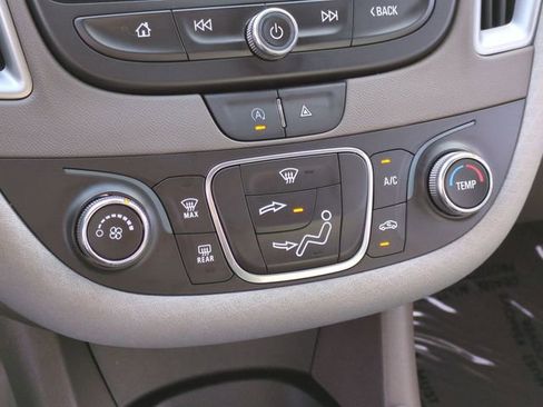 Used 2023 Chevrolet Malibu LS image 19