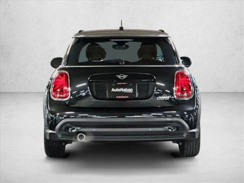 Used 2024 MINI Cooper 2-Door Hardtop w/ Signature Upholstery Package image 7