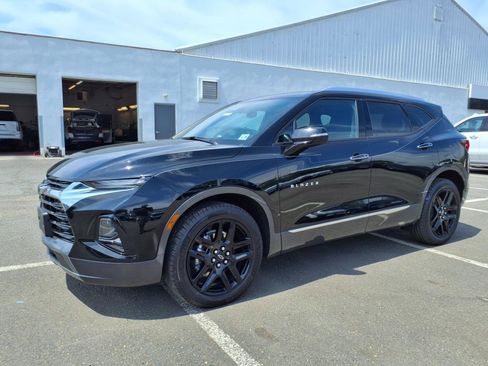 Certified 2022 Chevrolet Blazer Premier image 3