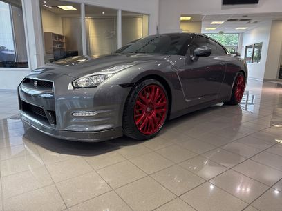 Used 2016 Nissan GT-R Premium