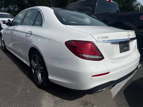 Used 2019 Mercedes-Benz E 300 image 3