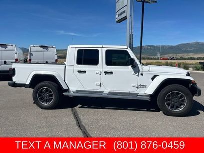Used 2023 Jeep Gladiator Overland w/ LED Lighting Group