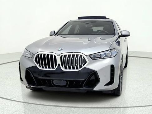 Used 2026 BMW X6 xDrive40i AWD/4WD image 3