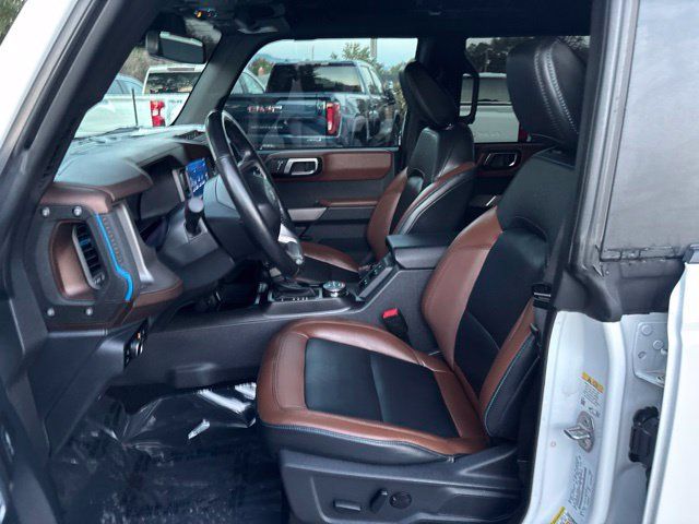 Used 2023 Ford Bronco Outer Banks w/ Sasquatch Package AWD/4WD image 14