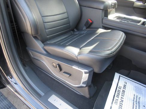 Used 2023 Ford F450 Platinum AWD/4WD image 54