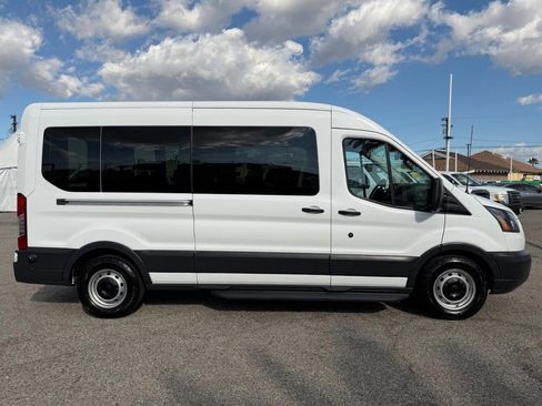 Used 2018 Ford Transit 350 XL image 4