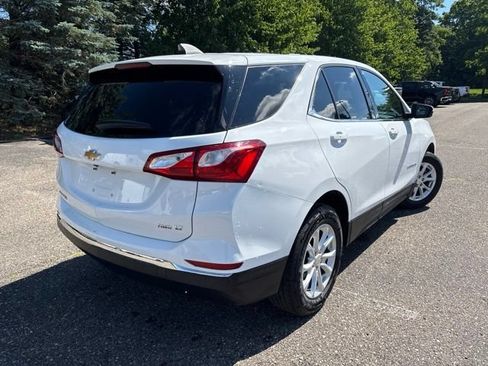Used 2018 Chevrolet Equinox LT AWD/4WD image 3