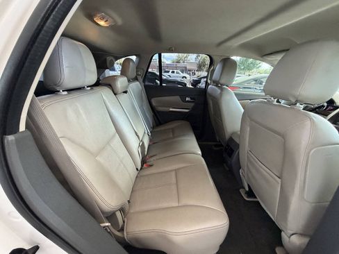 Used 2014 Ford Edge Limited w/ Driver Entry Package FWD image 18