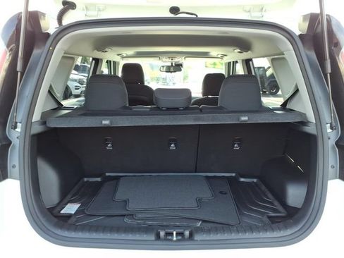 Used 2025 Kia Soul EX FWD image 8