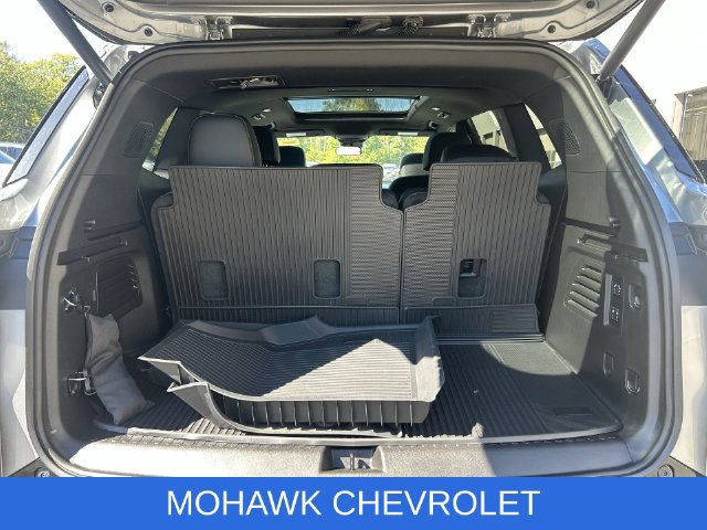 Used 2025 Buick Enclave Sport Touring w/ Power Package AWD/4WD image 27