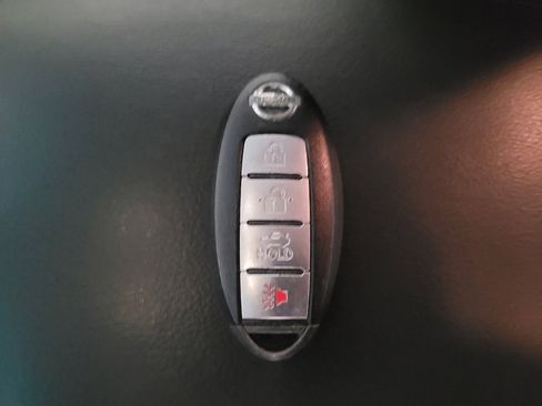 Used 2013 Nissan Altima 3.5 SL w/ Technology Pkg image 32