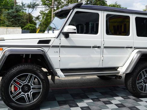 Used 2018 Mercedes-Benz G 550 Squared image 14